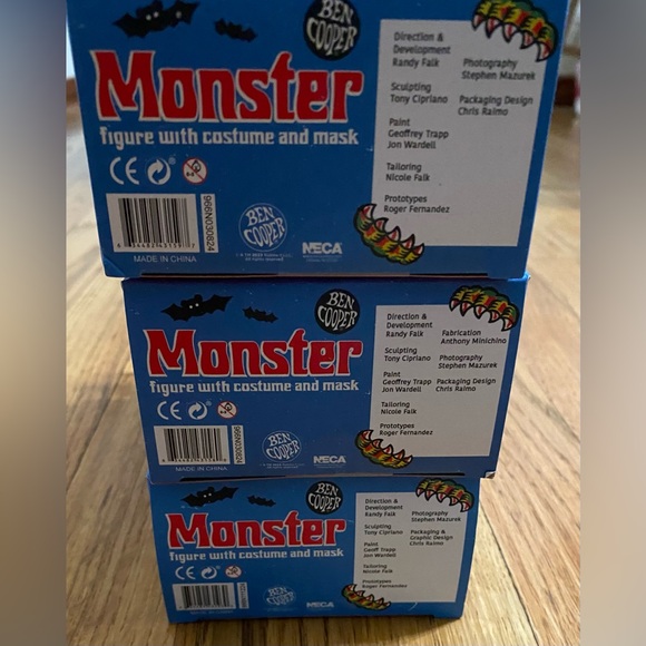 NECA BEN COOPER MONSTER COSTUME KID PHANTOM, INVISIBLE MAN, VAMPIRE GIRL FIGURES - Picture 6 of 6